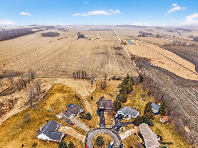 N177 Summer Hill Court, Watertown, WI 53098