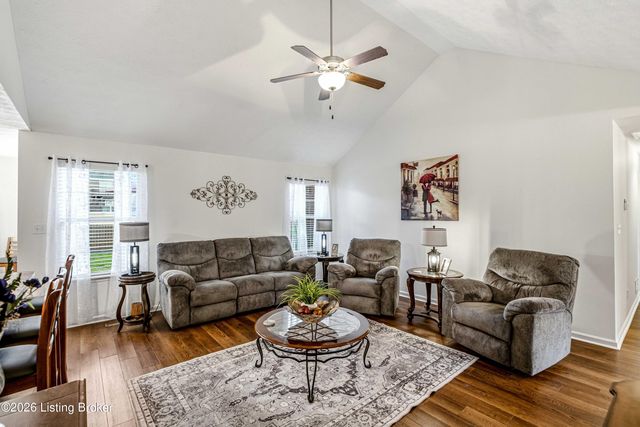 128 Ginger Dr, Mt Washington, KY 40047