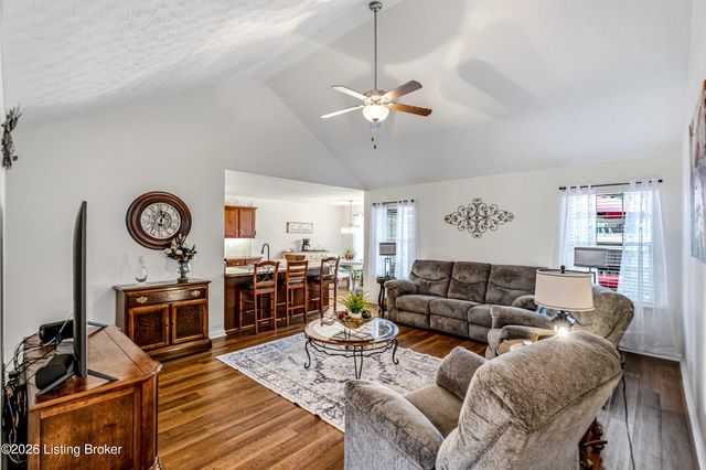 128 Ginger Dr, Mt Washington, KY 40047