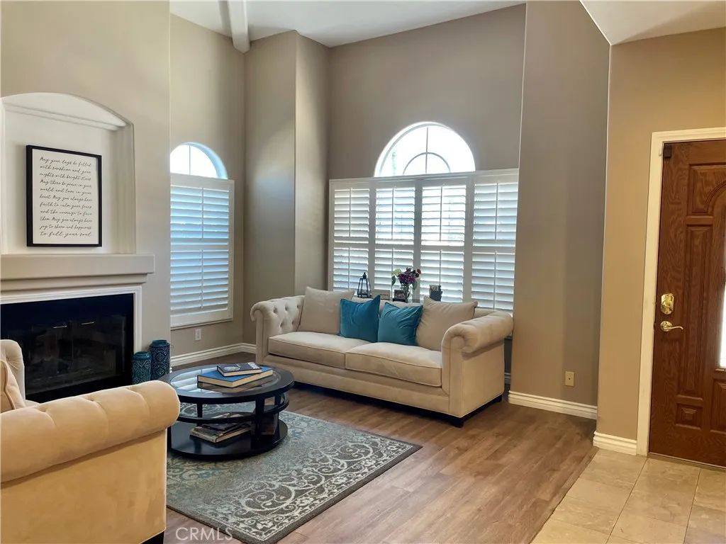 10000 Reseda Boulevard A, Northridge, CA 91324