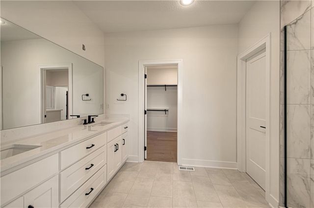 7604 N Gower Avenue, Kansas City, MO 64151