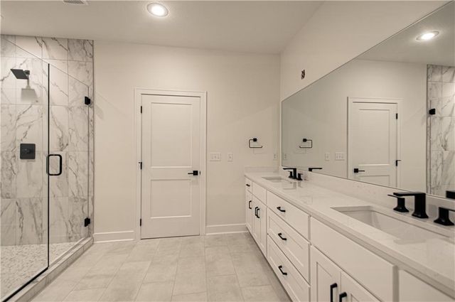 7604 N Gower Avenue, Kansas City, MO 64151