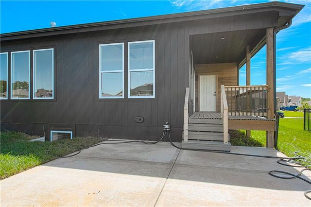 7604 N Gower Avenue, Kansas City, MO 64151