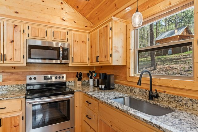 237 Bentley Cove, Murphy, NC 28906