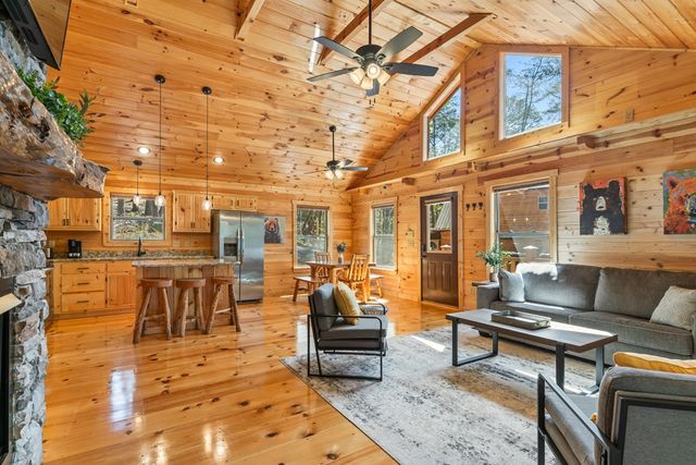 237 Bentley Cove, Murphy, NC 28906