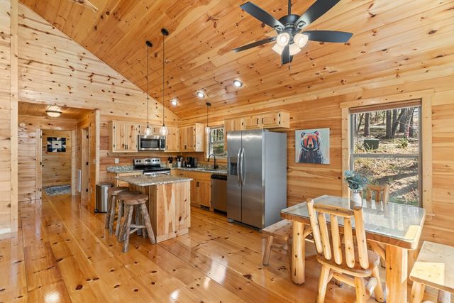 237 Bentley Cove, Murphy, NC 28906
