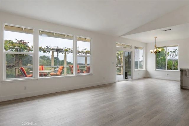 565 Rosemary Ln, Arroyo Grande, CA 93420