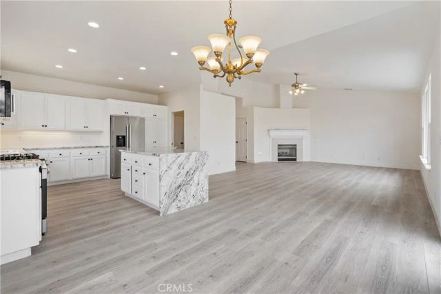 565 Rosemary Ln, Arroyo Grande, CA 93420