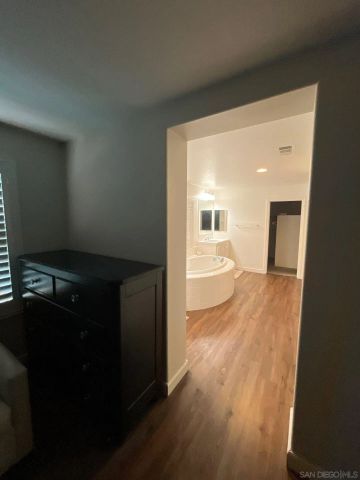 33845 Sattui St, Temecula, CA 92592