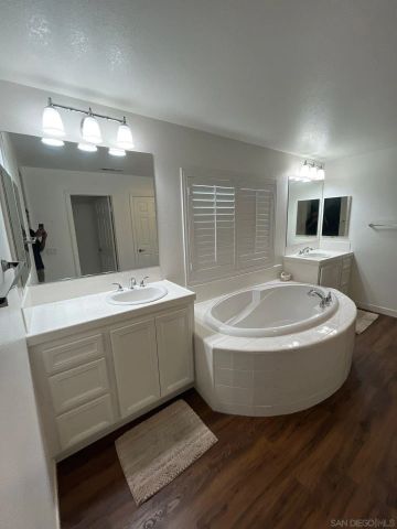 33845 Sattui St, Temecula, CA 92592