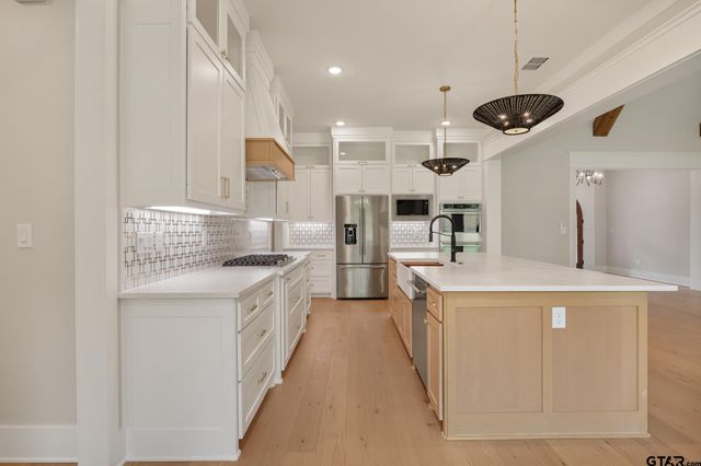 405 Ashlyn Circle, Bullard, TX 75757