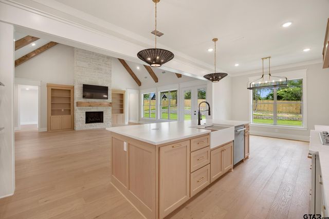 405 Ashlyn Circle, Bullard, TX 75757
