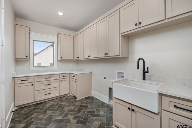 405 Ashlyn Circle, Bullard, TX 75757