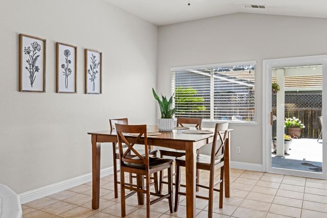 3324 Sleepy Hollow Ln, Modesto, CA 95355