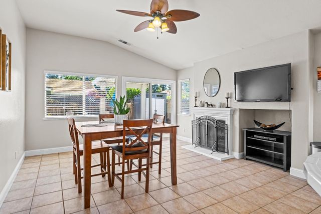3324 Sleepy Hollow Ln, Modesto, CA 95355