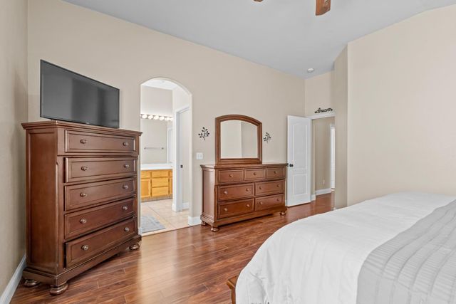 3324 Sleepy Hollow Ln, Modesto, CA 95355