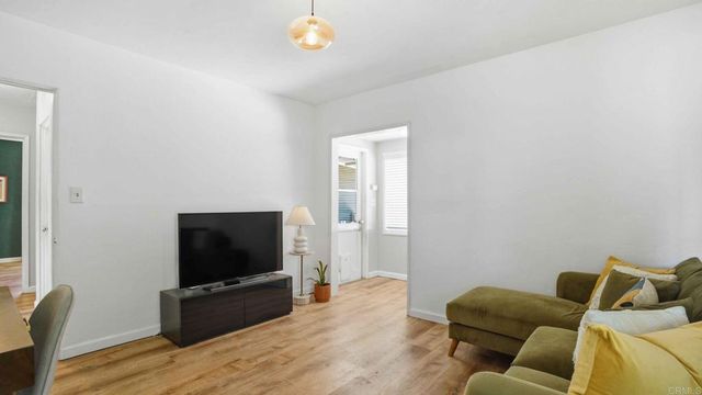 7580 Saranac Avenue, La Mesa, CA 91942