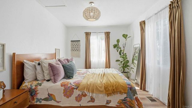 7580 Saranac Avenue, La Mesa, CA 91942