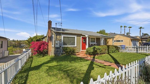 7580 Saranac Avenue, La Mesa, CA 91942