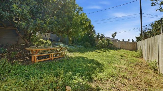 7580 Saranac Avenue, La Mesa, CA 91942