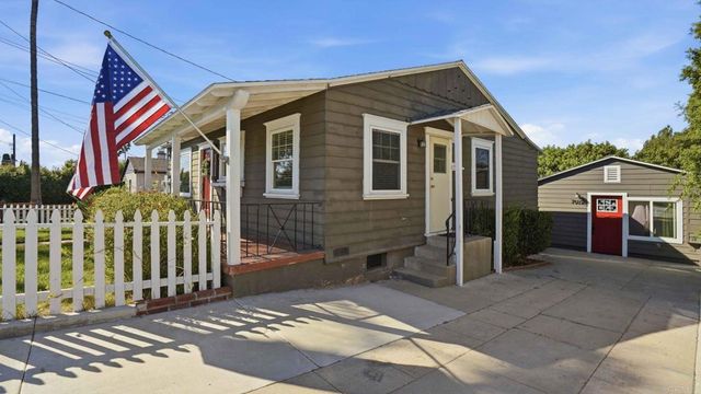 7580 Saranac Avenue, La Mesa, CA 91942