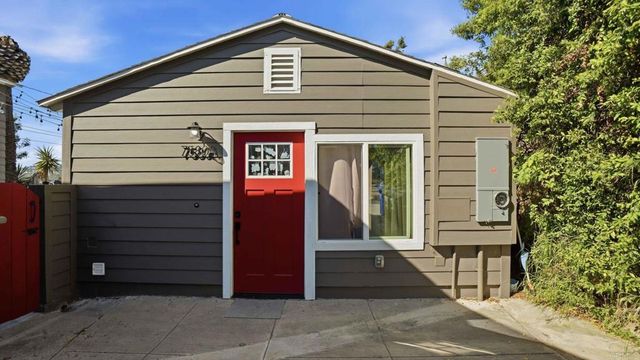 7580 Saranac Avenue, La Mesa, CA 91942