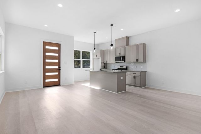 768 Lucky Street B, Houston, TX 77088