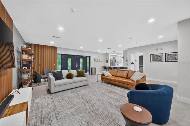 1010 CENTRAL AVENUE 412, St Petersburg, FL 33705
