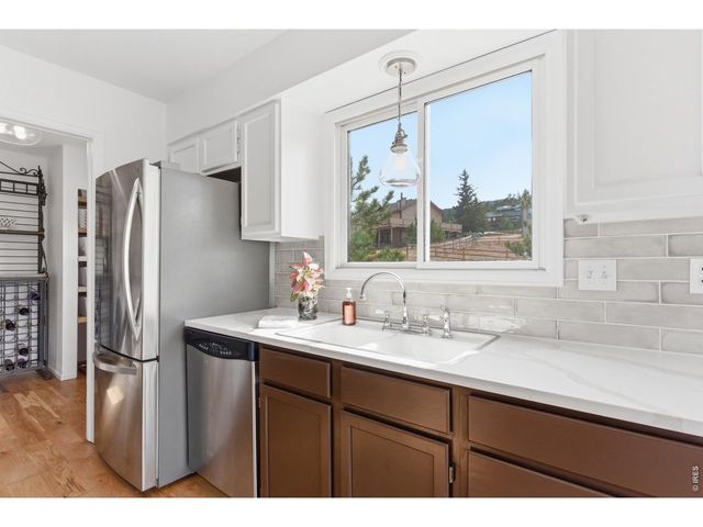 2619 Sunrise Ct, Estes Park, CO 80517