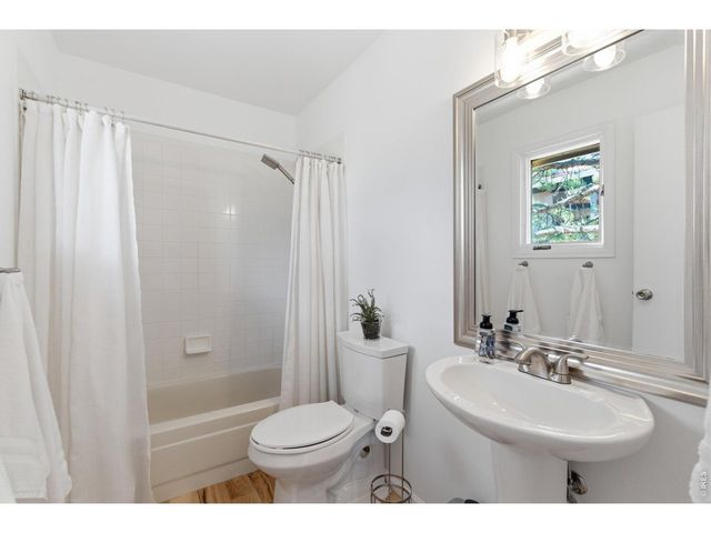 2619 Sunrise Ct, Estes Park, CO 80517