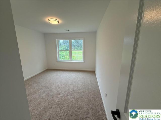 1559 KELCHNER Road, Bethlehem City, PA 18018