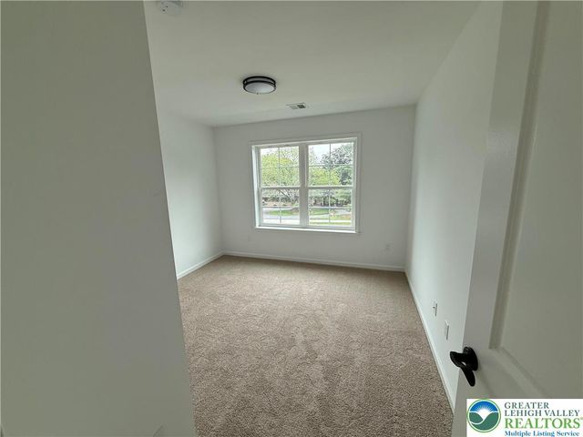 1559 KELCHNER Road, Bethlehem City, PA 18018