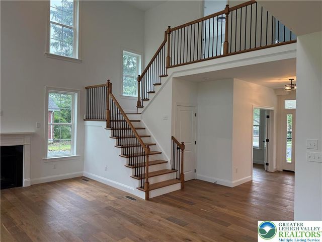 1559 KELCHNER Road, Bethlehem City, PA 18018