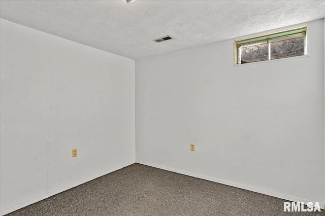 3898 Radford Road, Springfield, IL 62707