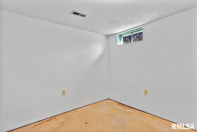 3898 Radford Road, Springfield, IL 62707