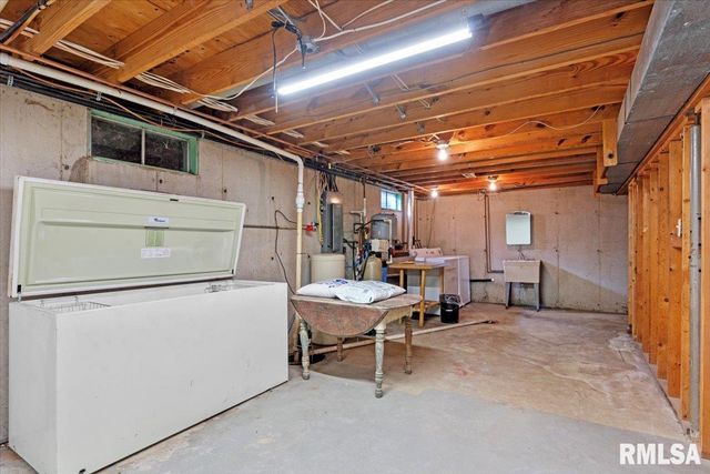 3898 Radford Road, Springfield, IL 62707