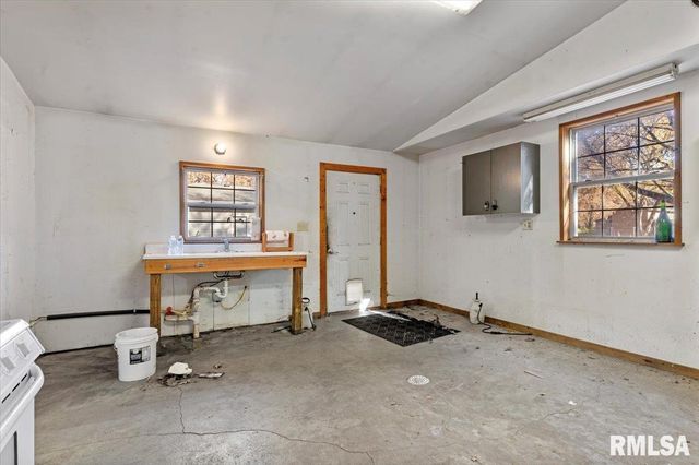 3898 Radford Road, Springfield, IL 62707