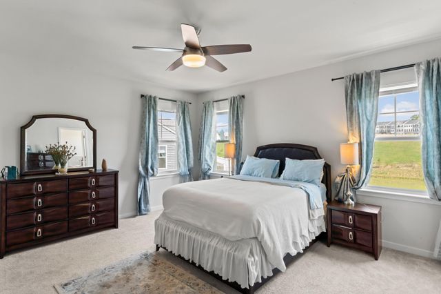 2131 BERWICK DR, Jeffersonton, VA 22724