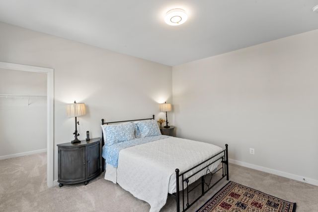 2131 BERWICK DR, Jeffersonton, VA 22724