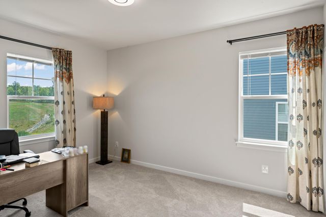 2131 BERWICK DR, Jeffersonton, VA 22724