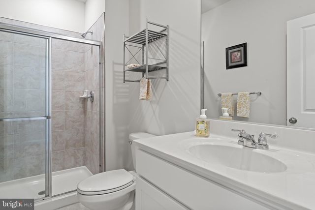 2131 BERWICK DR, Jeffersonton, VA 22724