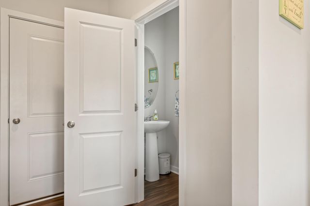 2131 BERWICK DR, Jeffersonton, VA 22724