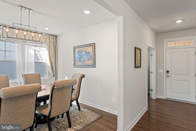 2131 BERWICK DR, Jeffersonton, VA 22724