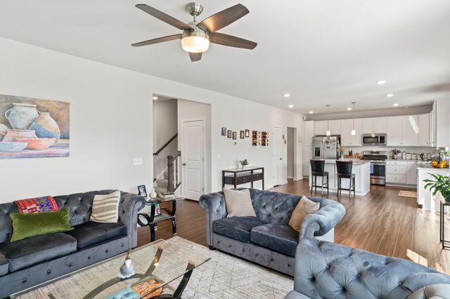 2131 BERWICK DR, Jeffersonton, VA 22724