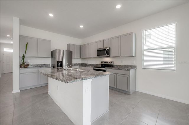 16701 MAUDE DRIVE, Wimauma, FL 33598