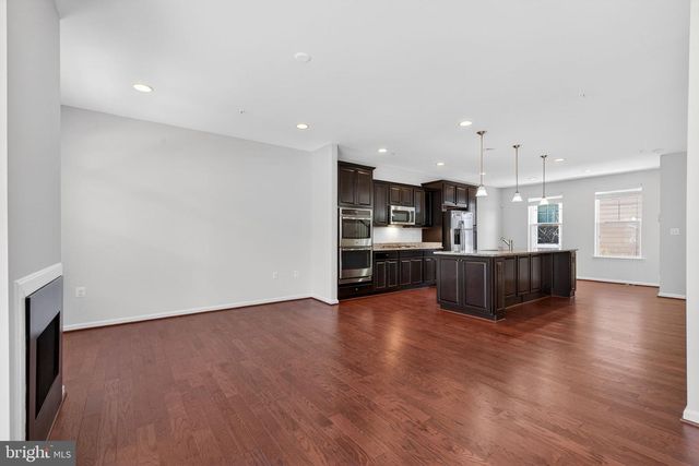 3716 FOOTE STREET NE, Washington, DC 20019