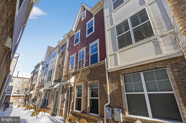 3716 FOOTE STREET NE, Washington, DC 20019