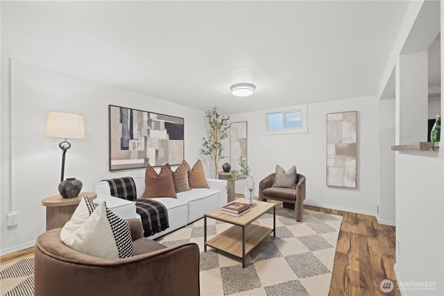 368 NW 48th Street, Seattle, WA 98107
