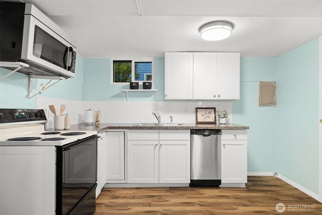 368 NW 48th Street, Seattle, WA 98107