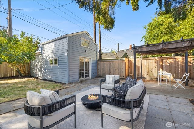 368 NW 48th Street, Seattle, WA 98107